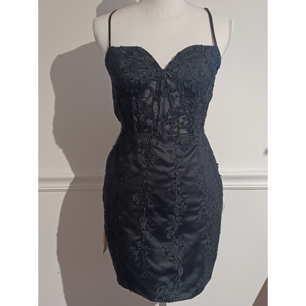 Black‎ Floral Lace Applique Beaded Prom Homecoming Cocktail Wedding Dress Tag